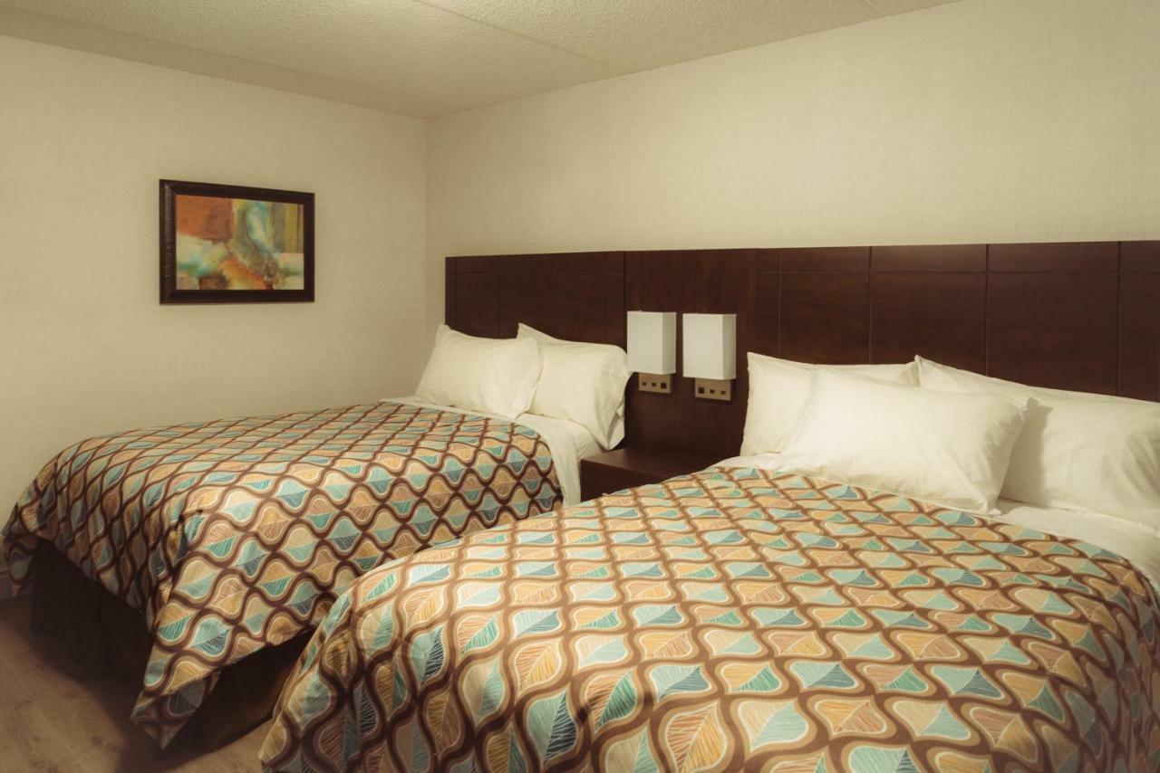 Deluxe Inn Toronto Exterior photo